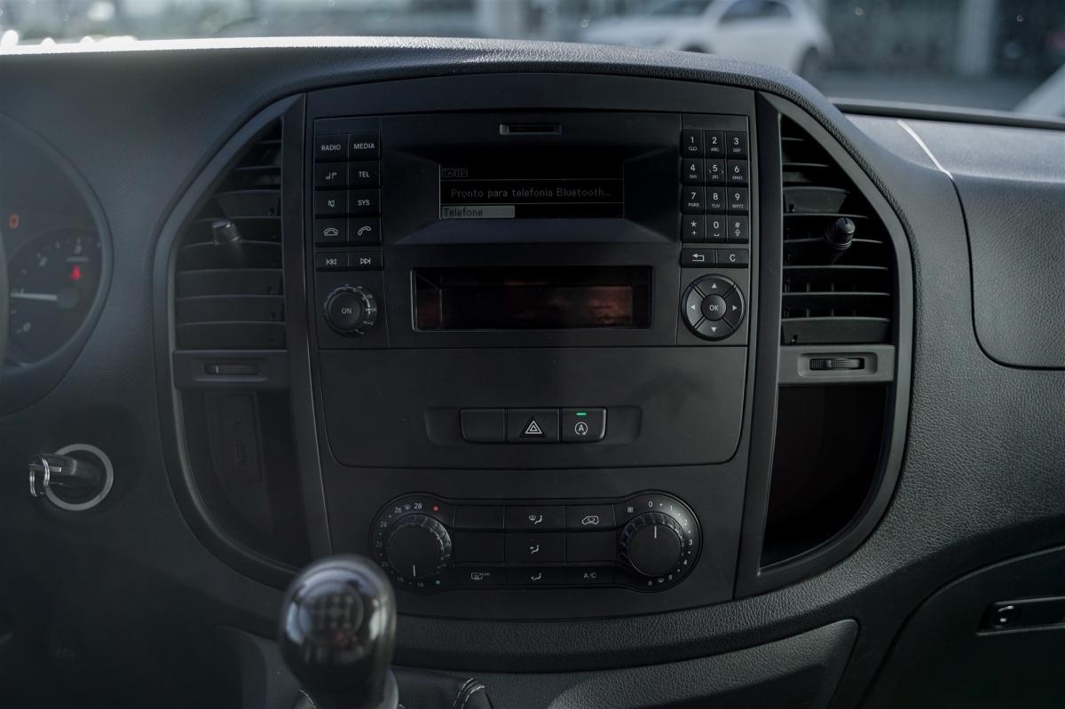 mercedes-benz-vito-2021-diesel-1749cc
