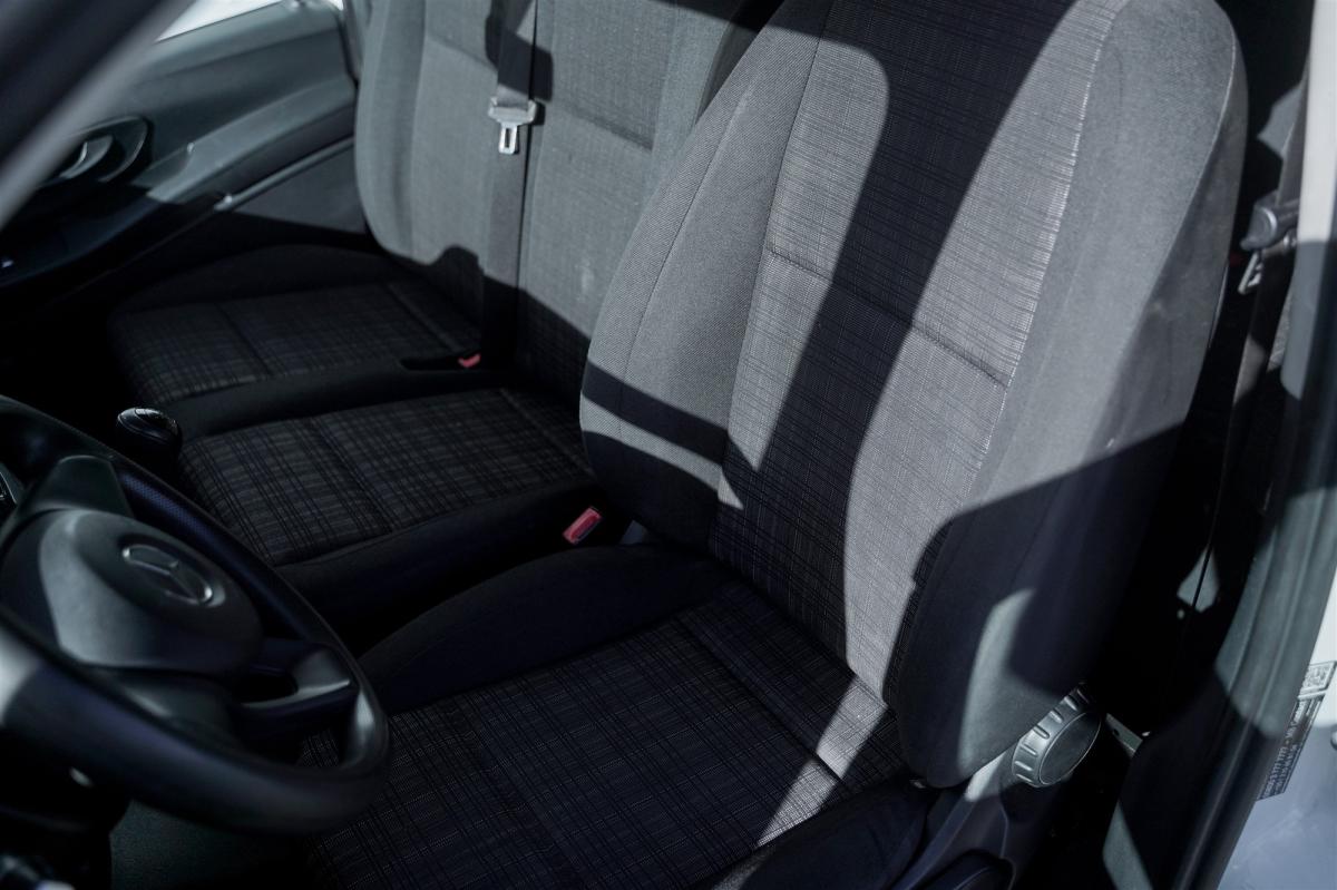 mercedes-benz-vito-2021-diesel-1749cc