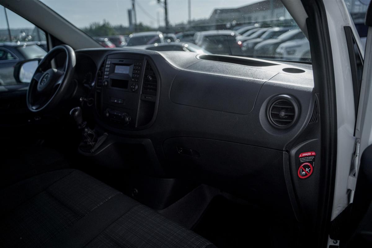 mercedes-benz-vito-2021-diesel-1749cc