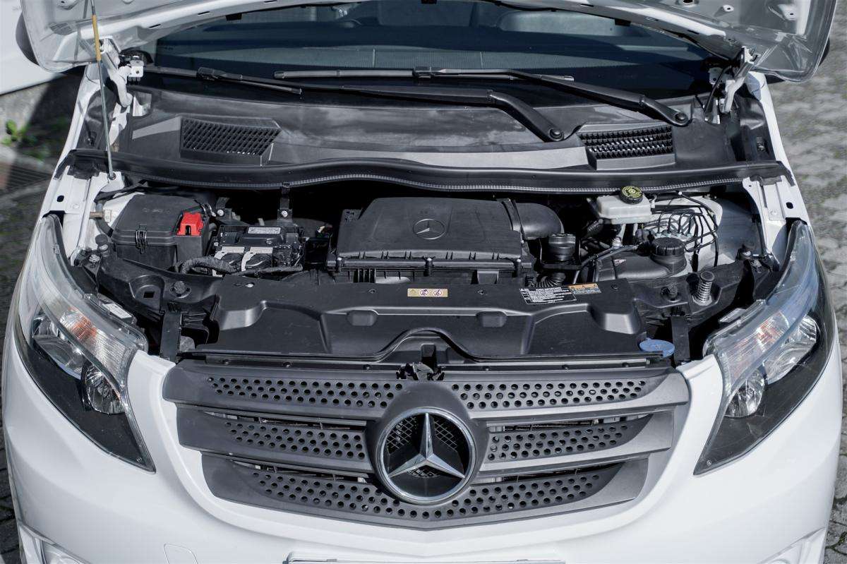 mercedes-benz-vito-2021-diesel-1749cc
