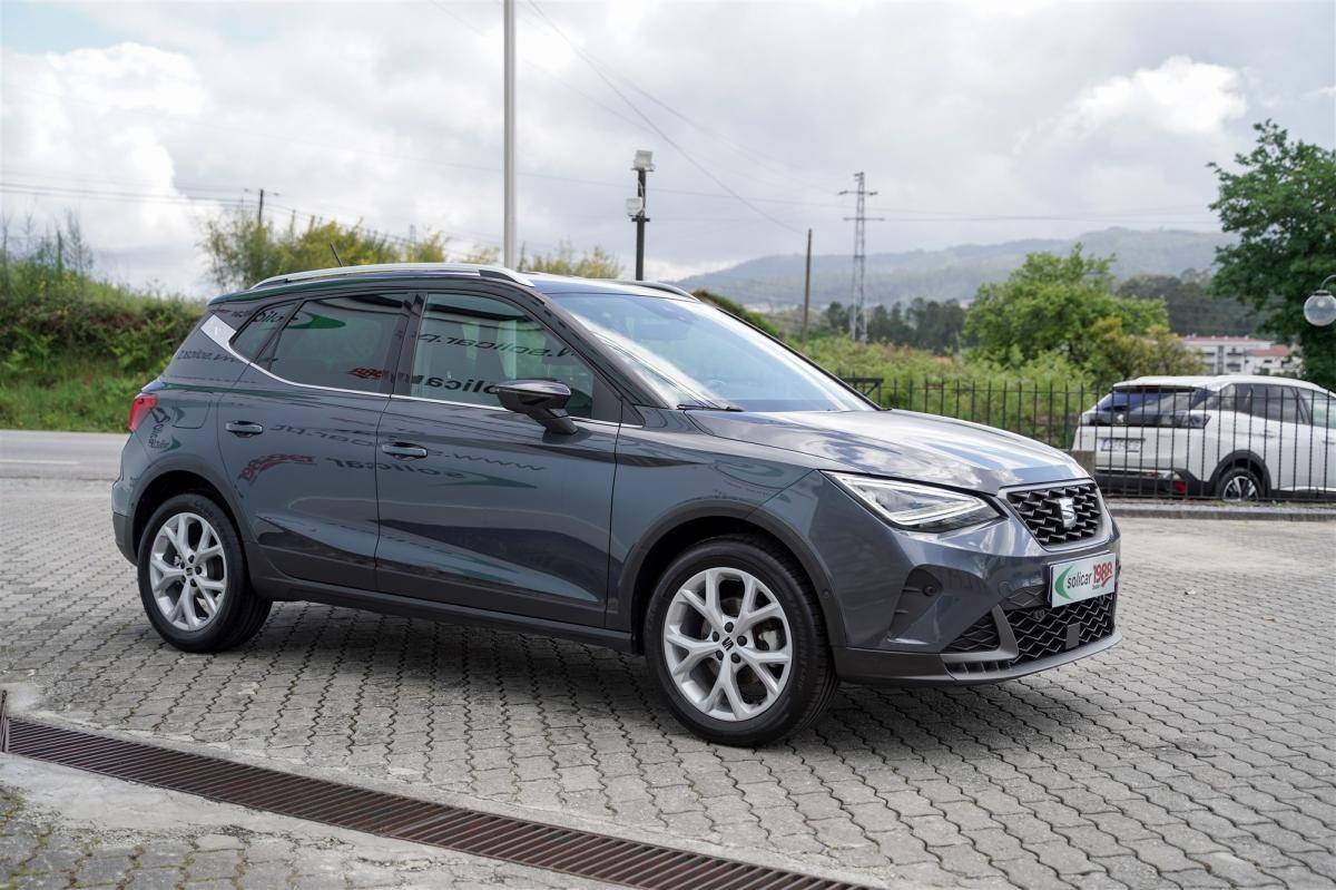 seat-arona-2023-gasolina-999cc