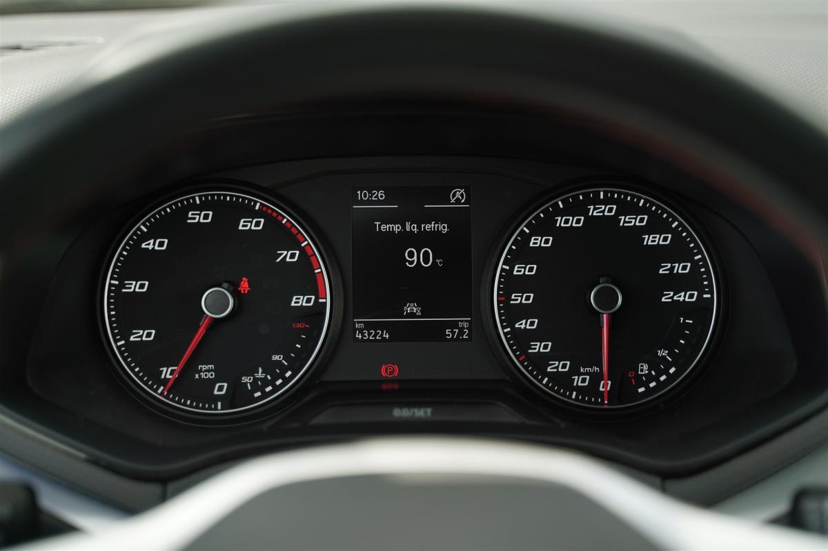 seat-arona-2023-gasolina-999cc