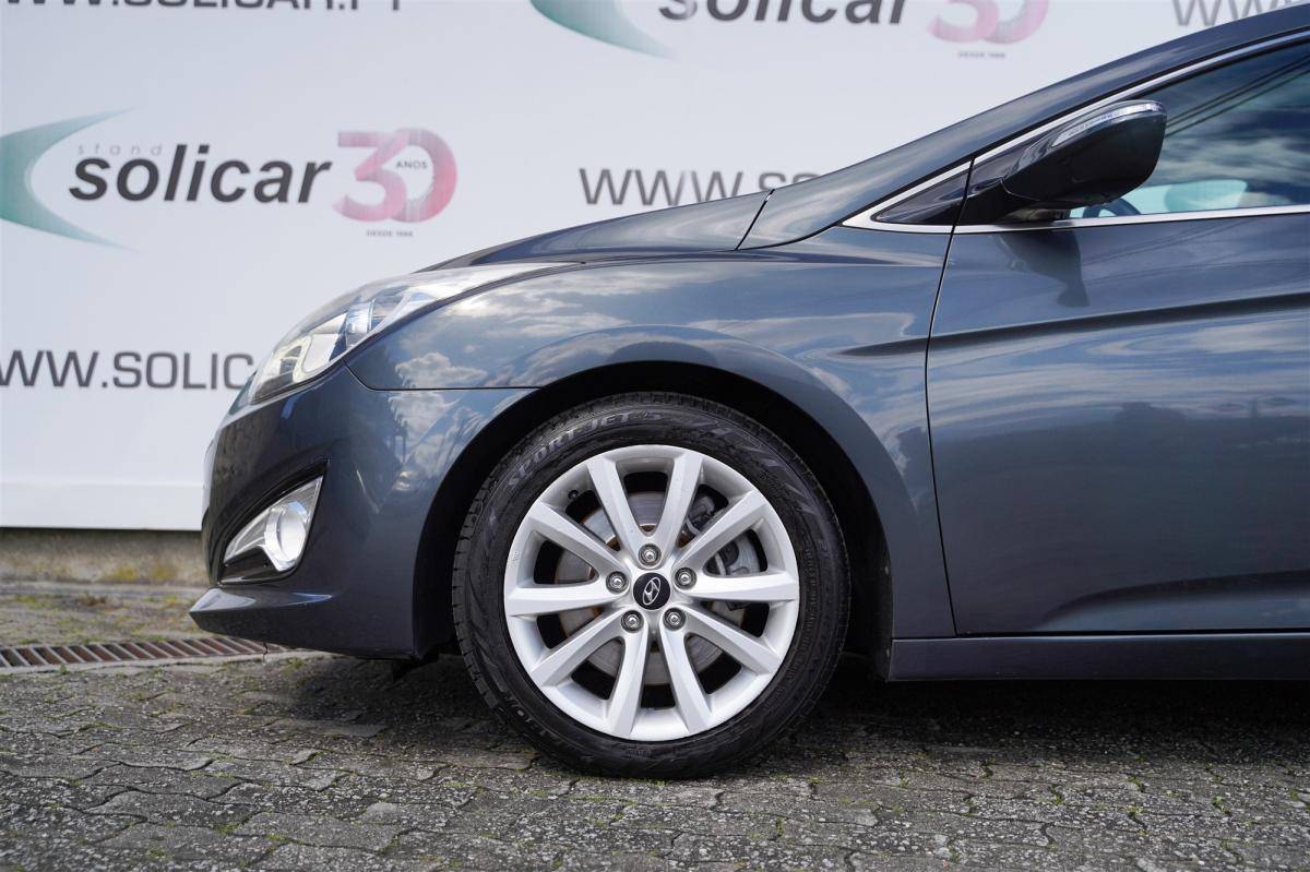 hyundai-i40-sw-2012-diesel-1685cc