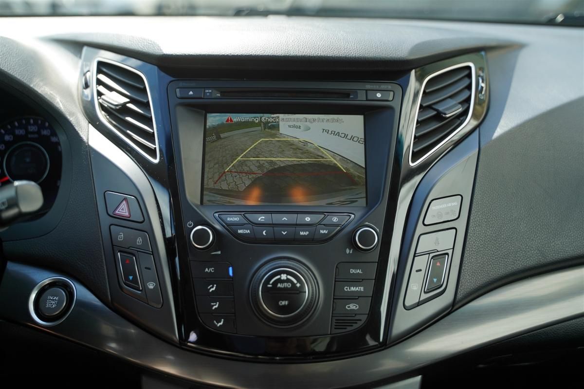 hyundai-i40-sw-2012-diesel-1685cc