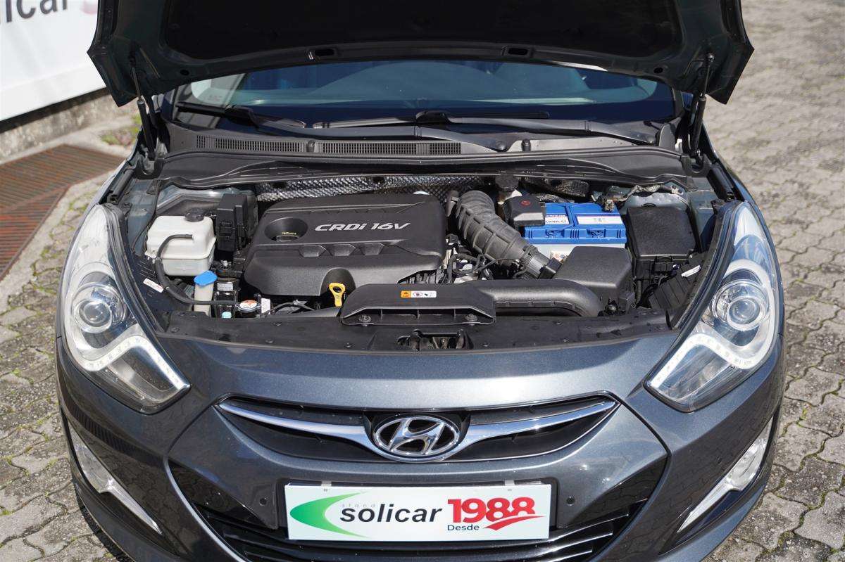 hyundai-i40-sw-2012-diesel-1685cc