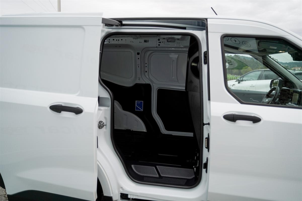 ford-transit-courier-2024-diesel-1499cc