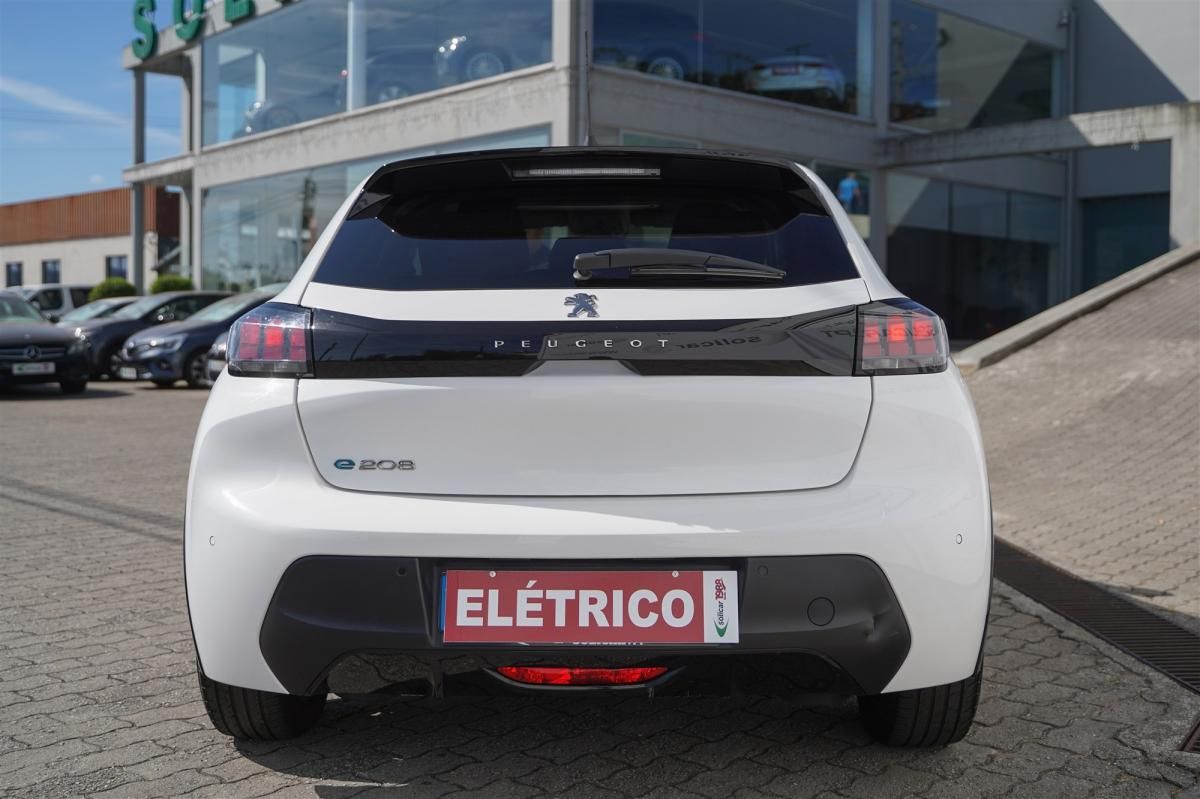 peugeot-208-2022-eletrico-500cc