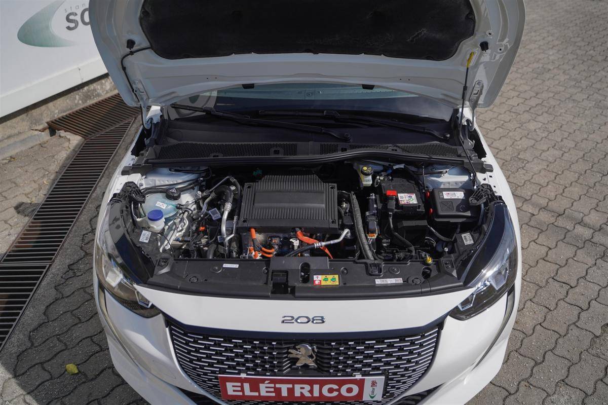 peugeot-208-2022-eletrico-500cc