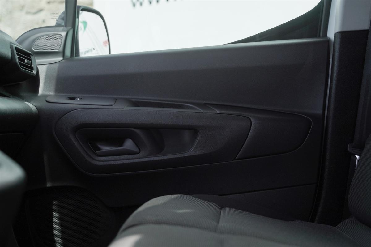peugeot-partner-2024-diesel-1499cc