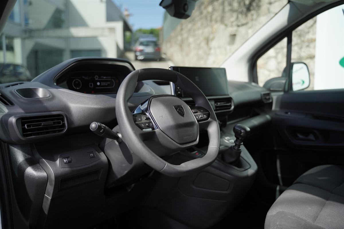 peugeot-partner-2024-diesel-1499cc