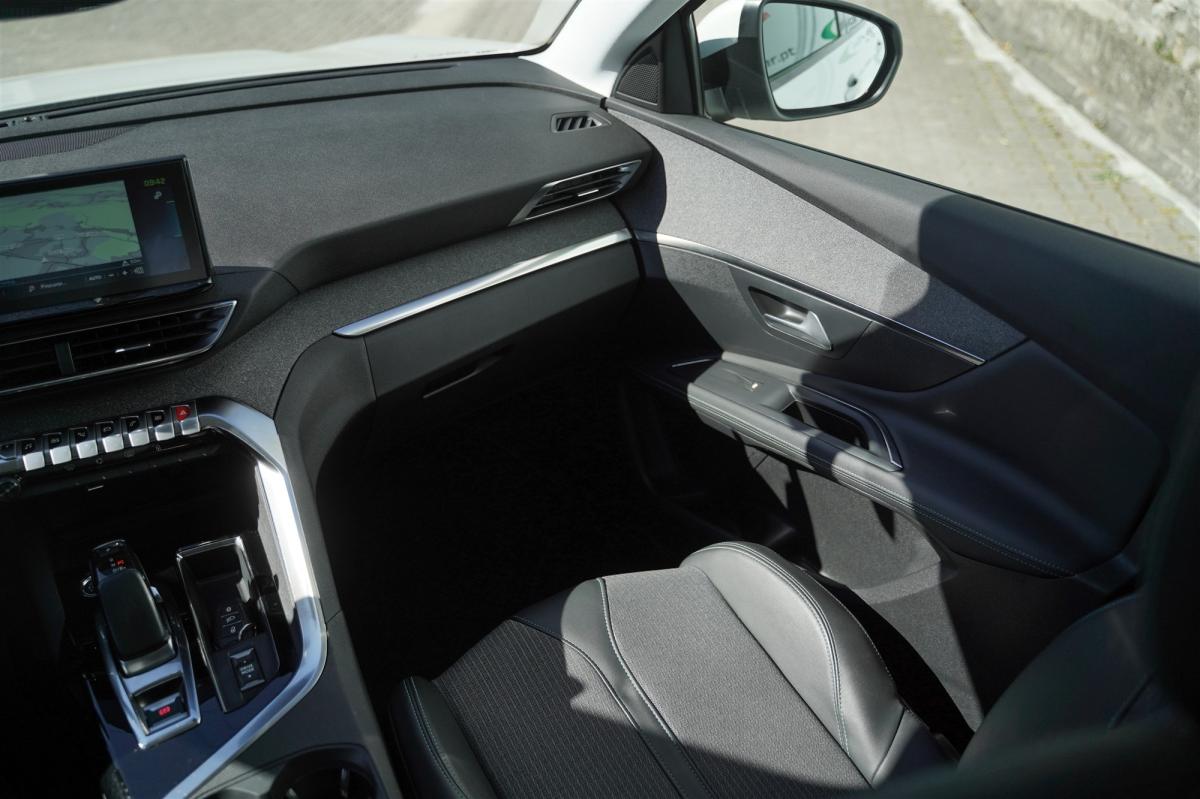 peugeot-3008-2021-hibrido-a-gasolina-1598cc