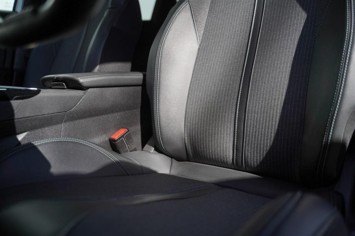 peugeot-3008-2021-hibrido-a-gasolina-1598cc