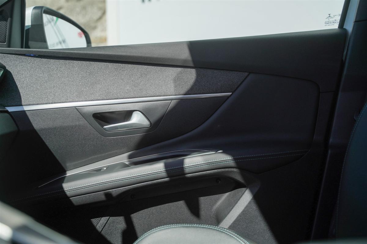 peugeot-3008-2021-hibrido-a-gasolina-1598cc