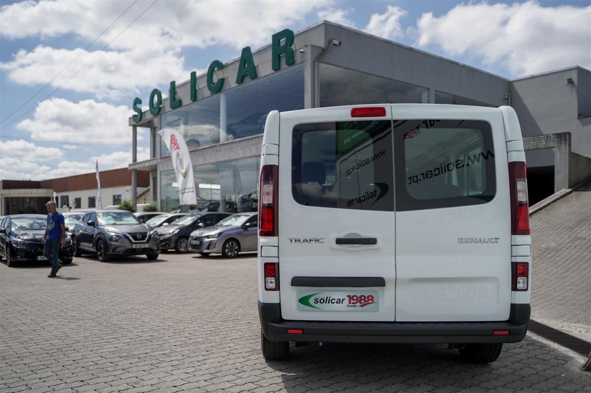 renault-trafic-2023-diesel-1997cc