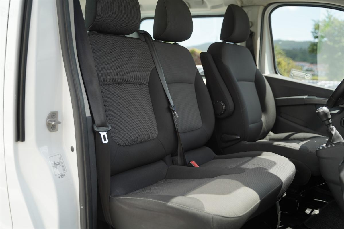 renault-trafic-2023-diesel-1997cc