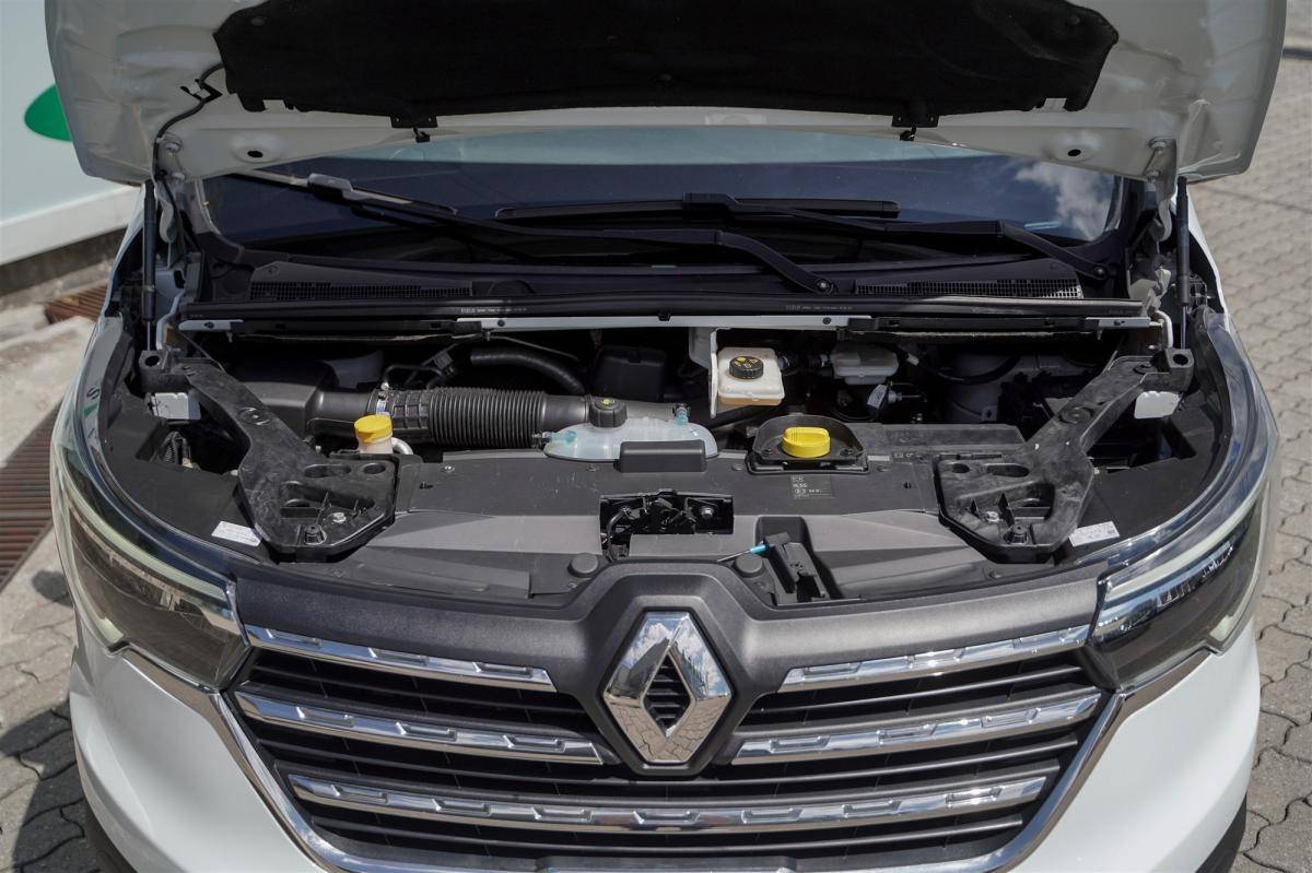 renault-trafic-2023-diesel-1997cc