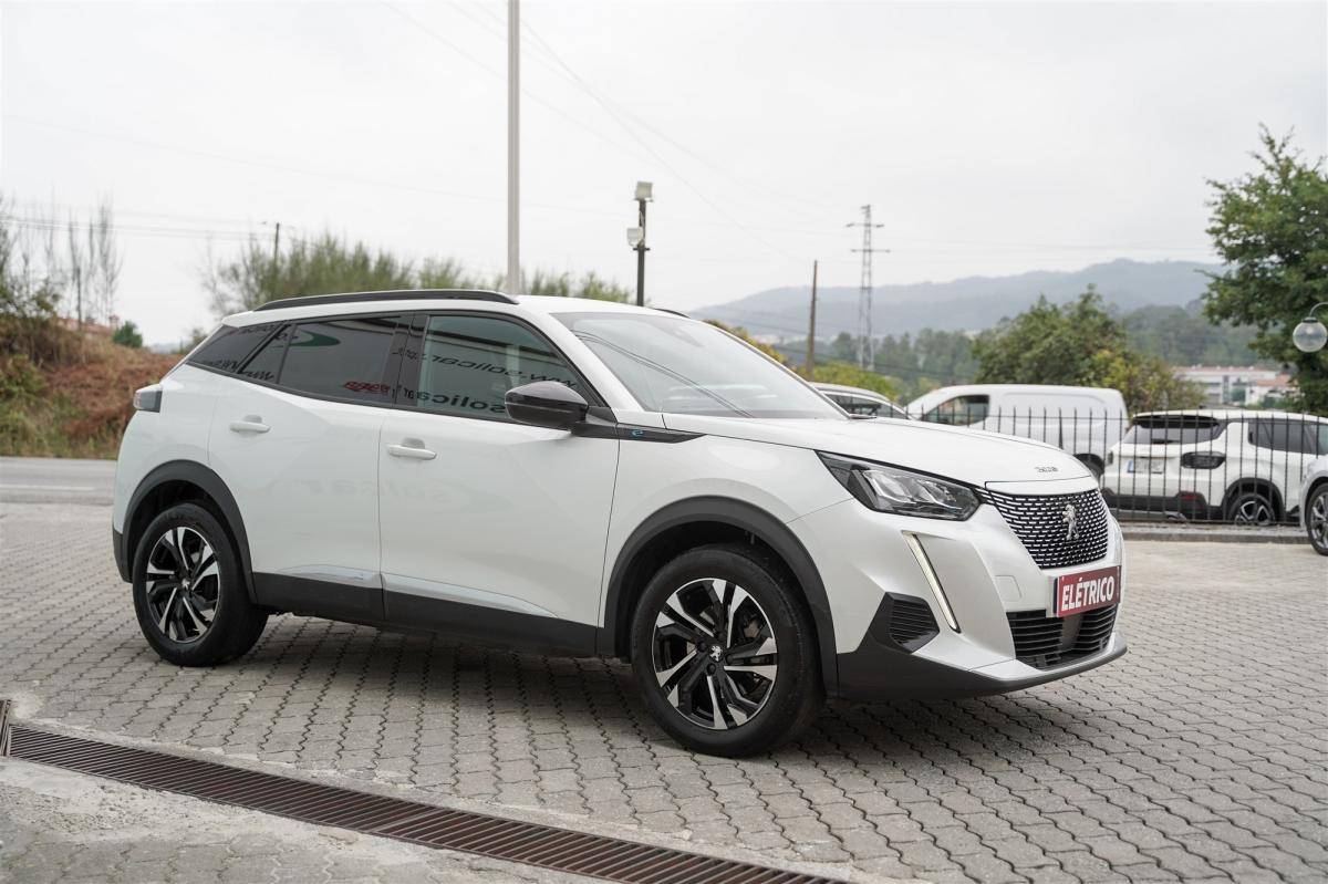 peugeot-2008-2023-eletrico-0cc
