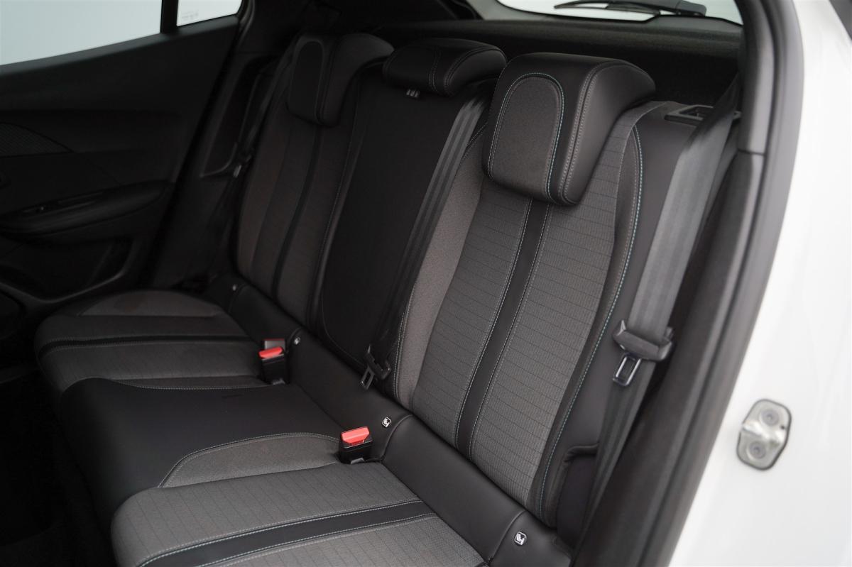 peugeot-2008-2023-eletrico-0cc
