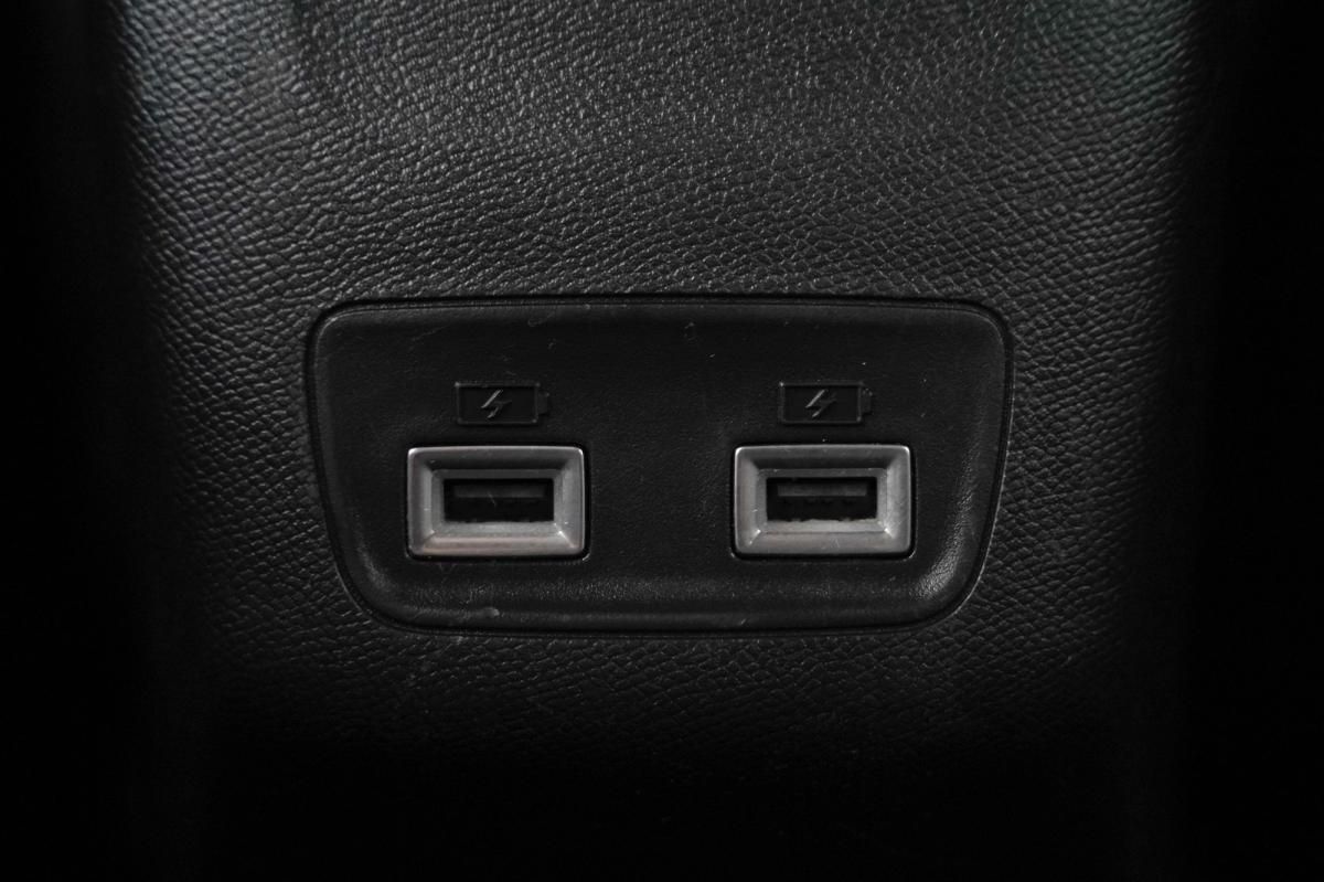 peugeot-2008-2023-eletrico-0cc