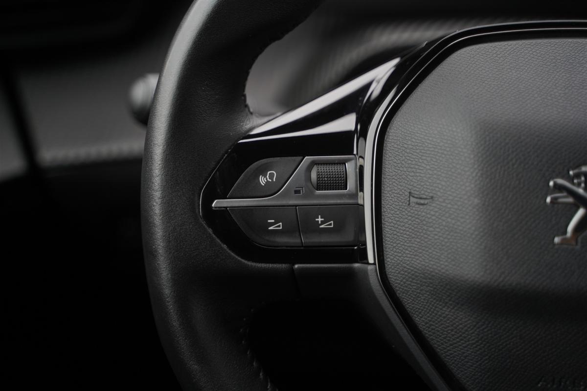 peugeot-2008-2023-eletrico-0cc