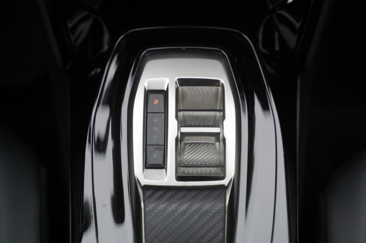 peugeot-2008-2023-eletrico-0cc