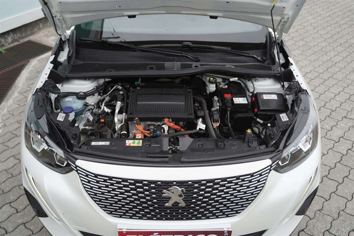 peugeot-2008-2023-eletrico-0cc
