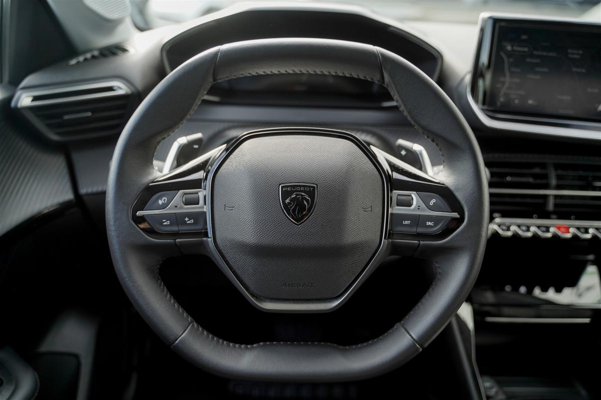 peugeot-208-2024-hibrido-a-gasolina-1199cc
