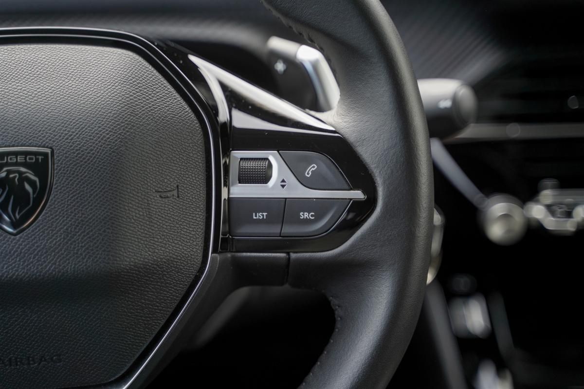 peugeot-208-2024-hibrido-a-gasolina-1199cc