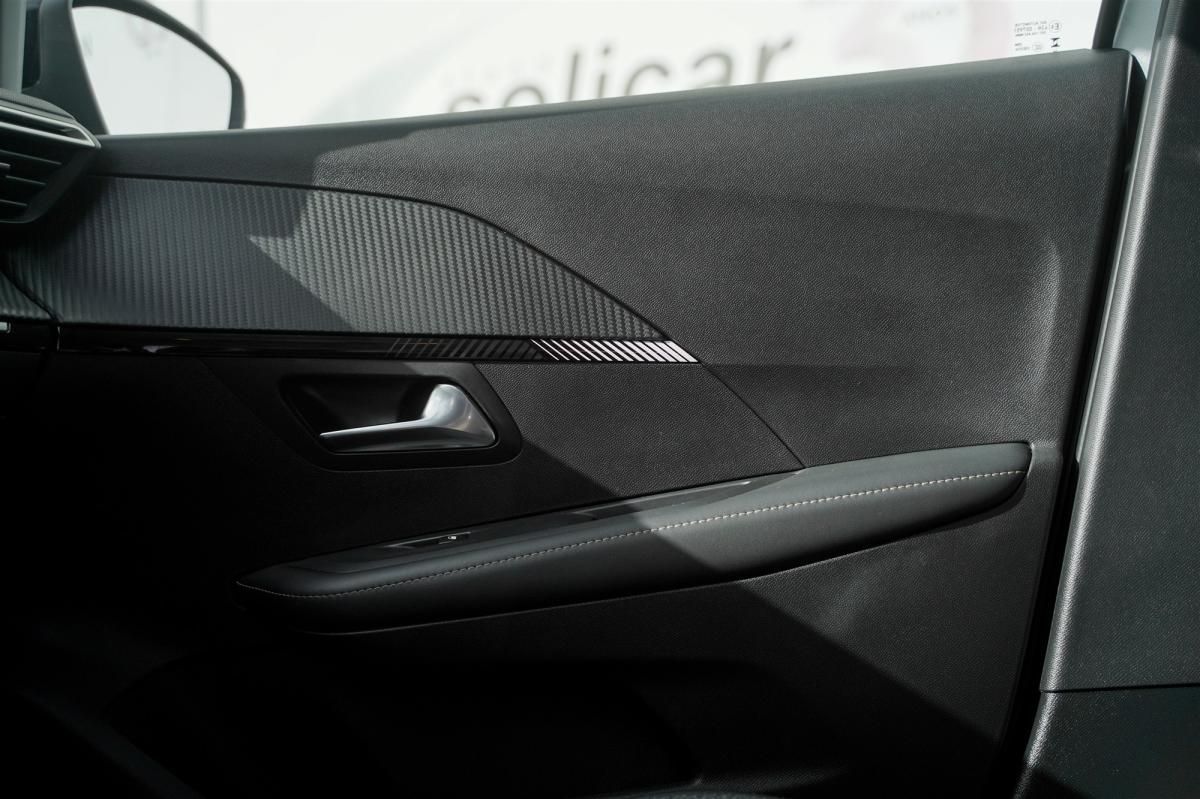 peugeot-208-2024-hibrido-a-gasolina-1199cc