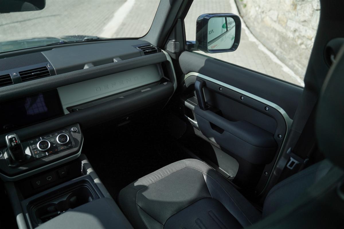 land-rover-defender-2020-diesel-1999cc