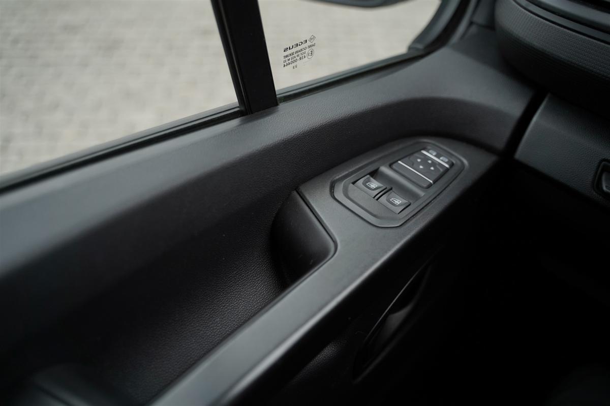 renault-trafic-2022-diesel-1997cc