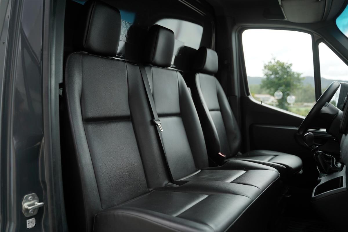 mercedes-benz-sprinter-2022-diesel-1950cc