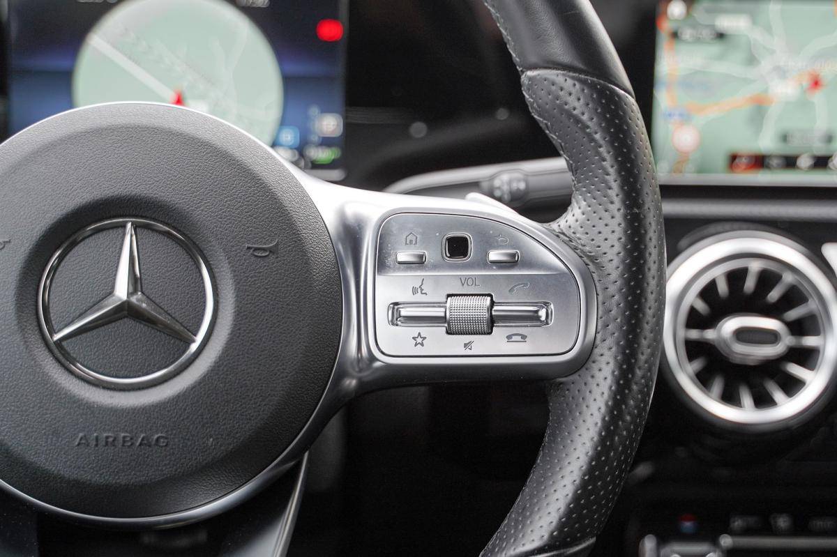 mercedes-benz-classe-a-2020-hibrido-a-gasolina-1332cc