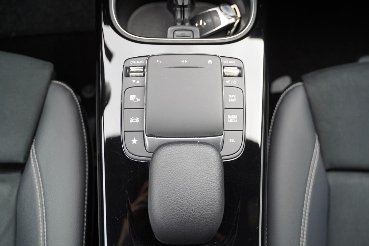 mercedes-benz-classe-a-2020-hibrido-a-gasolina-1332cc