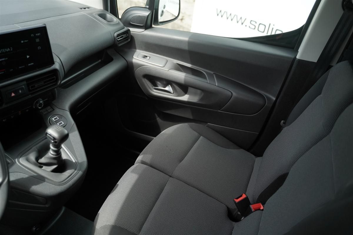 fiat-doblo-2025-diesel-1499cc