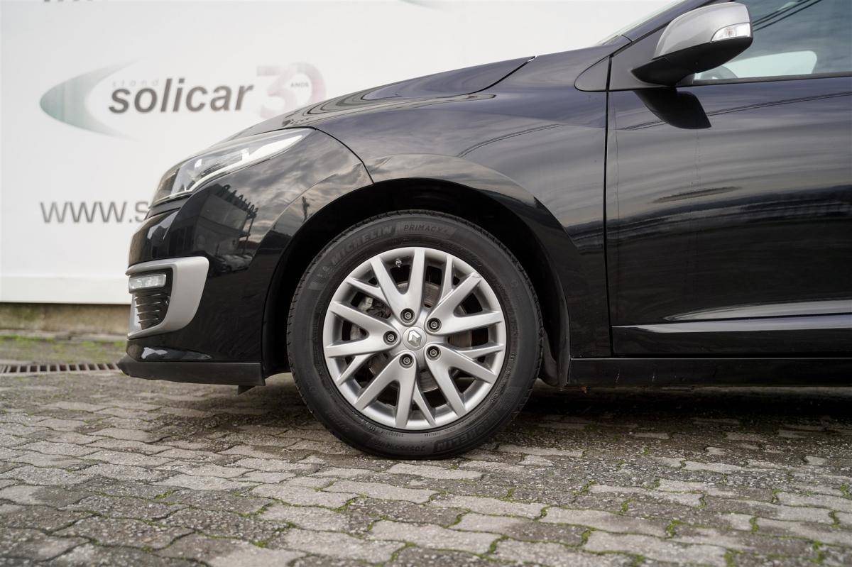 renault-megane-sport-tourer-2015-diesel-1461cc