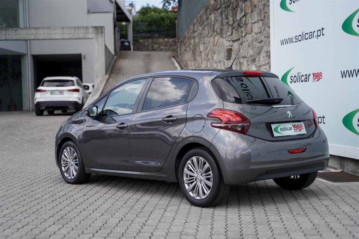 peugeot-208-2019-diesel-1499cc