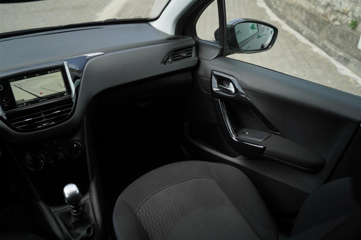 peugeot-208-2019-diesel-1499cc
