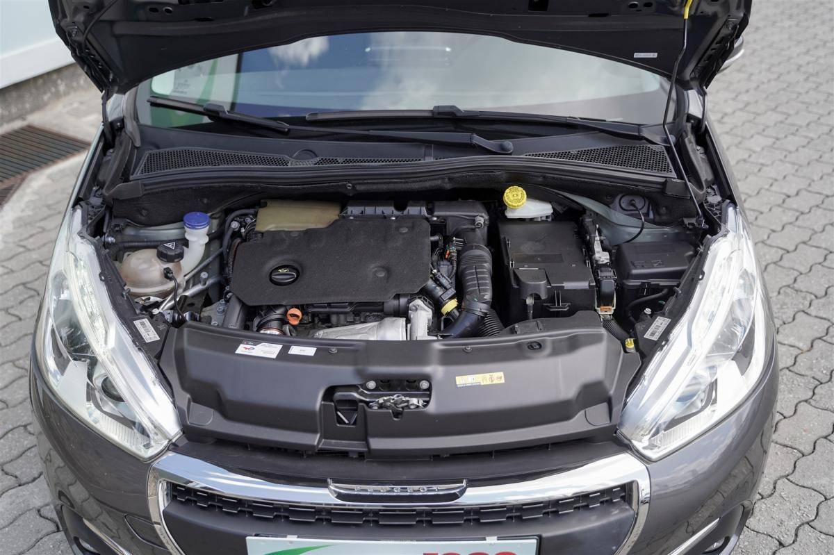 peugeot-208-2019-diesel-1499cc