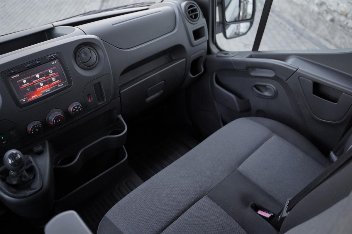renault-master-2019-diesel-2299cc