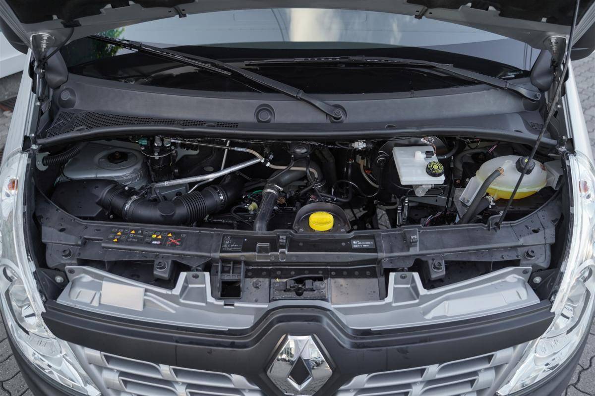 renault-master-2019-diesel-2299cc