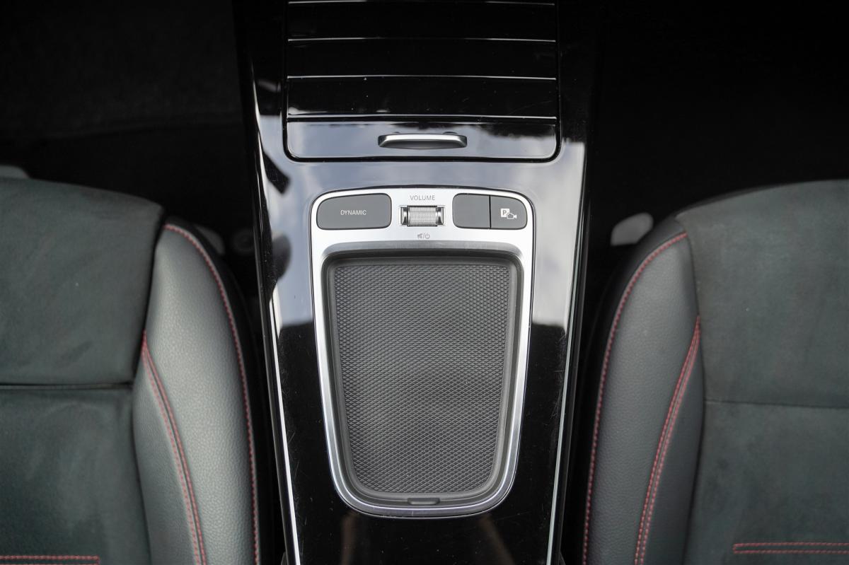 mercedes-benz-classe-a-2023-gasolina-1332cc