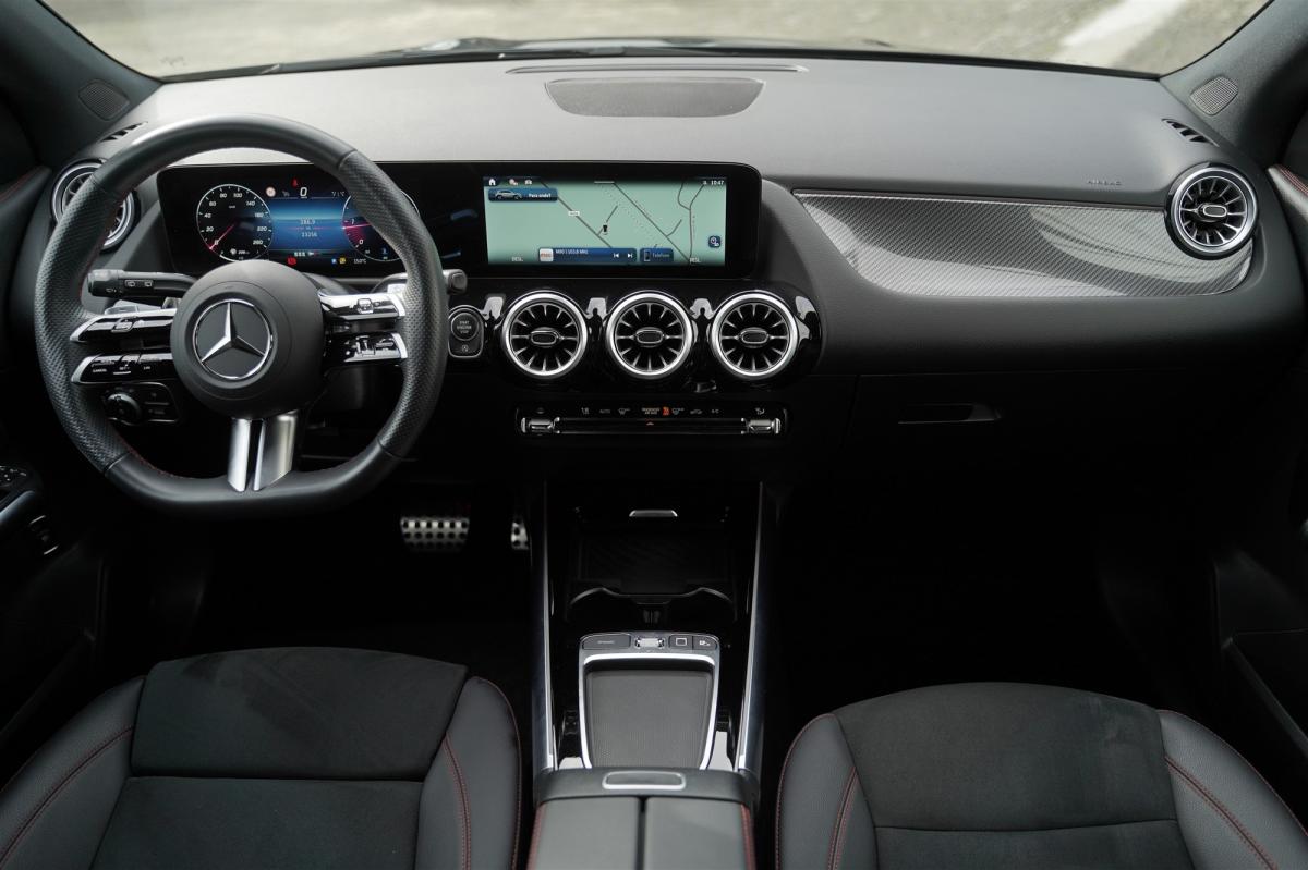 mercedes-benz-gla-2025-diesel-1950cc