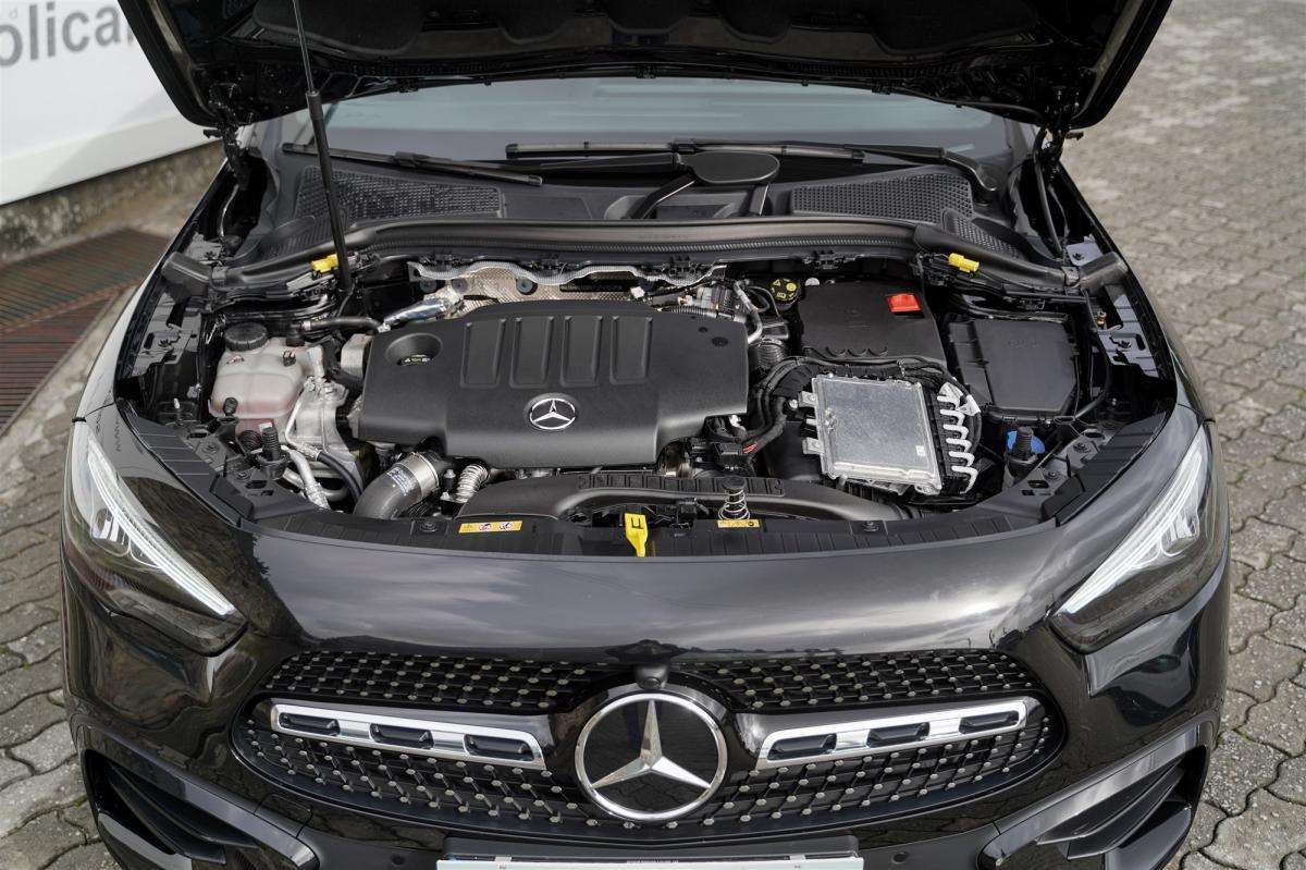 mercedes-benz-gla-2025-diesel-1950cc