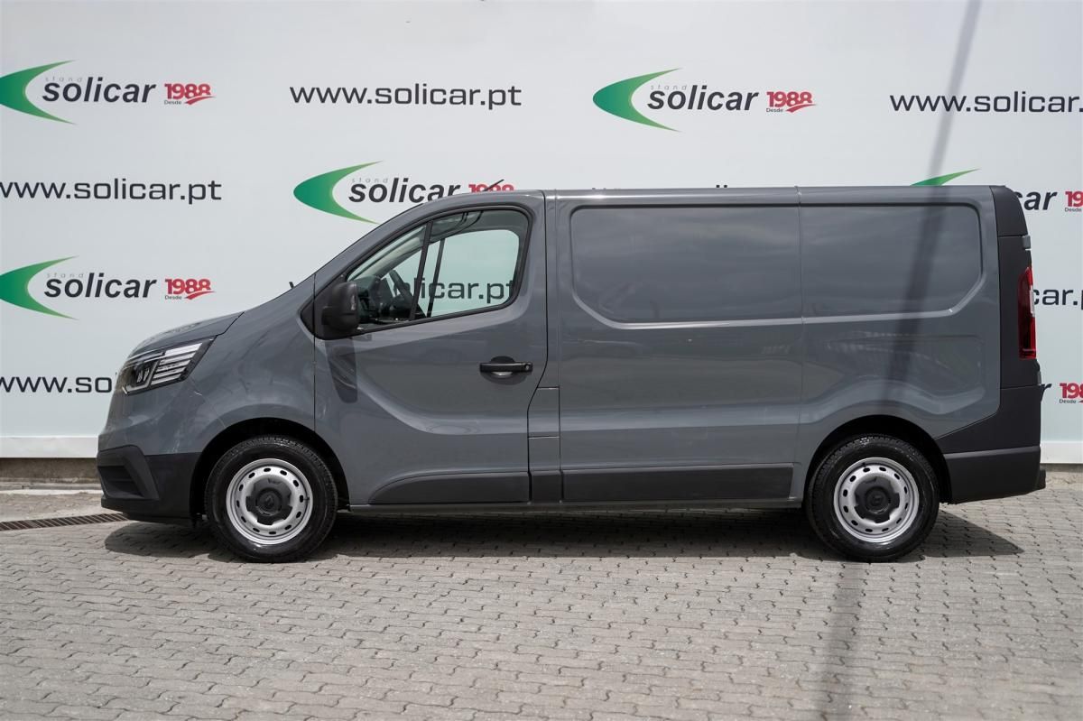 renault-trafic-2023-diesel-1997cc