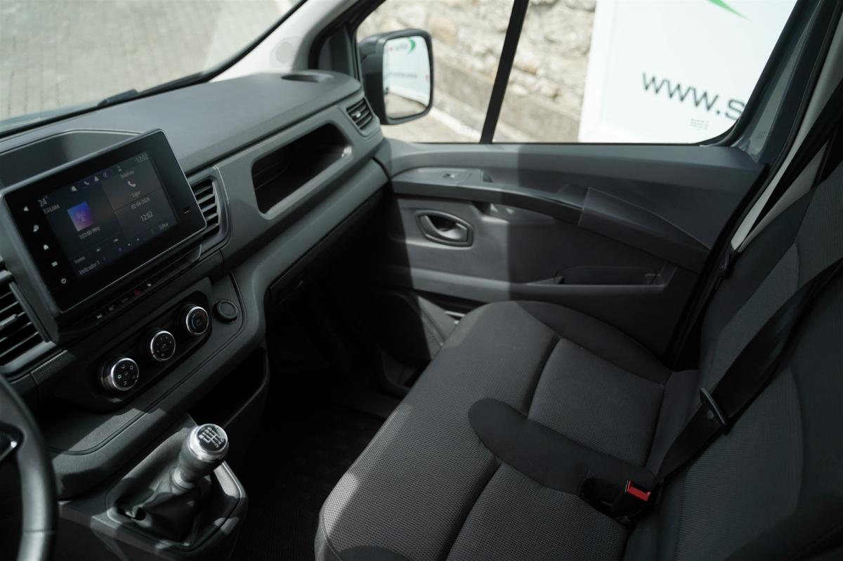 renault-trafic-2023-diesel-1997cc