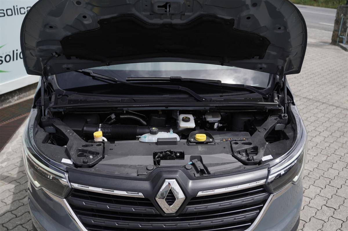 renault-trafic-2023-diesel-1997cc