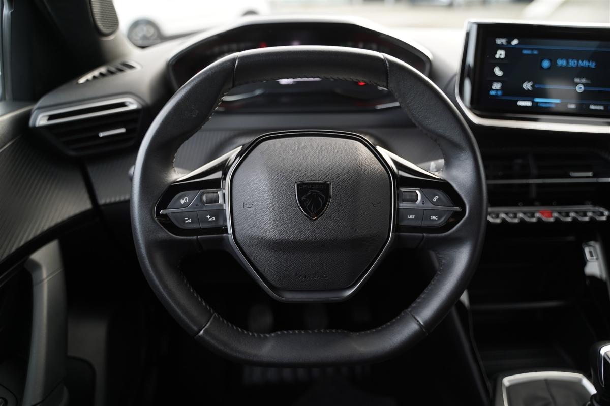 peugeot-2008-2023-gasolina-1199cc