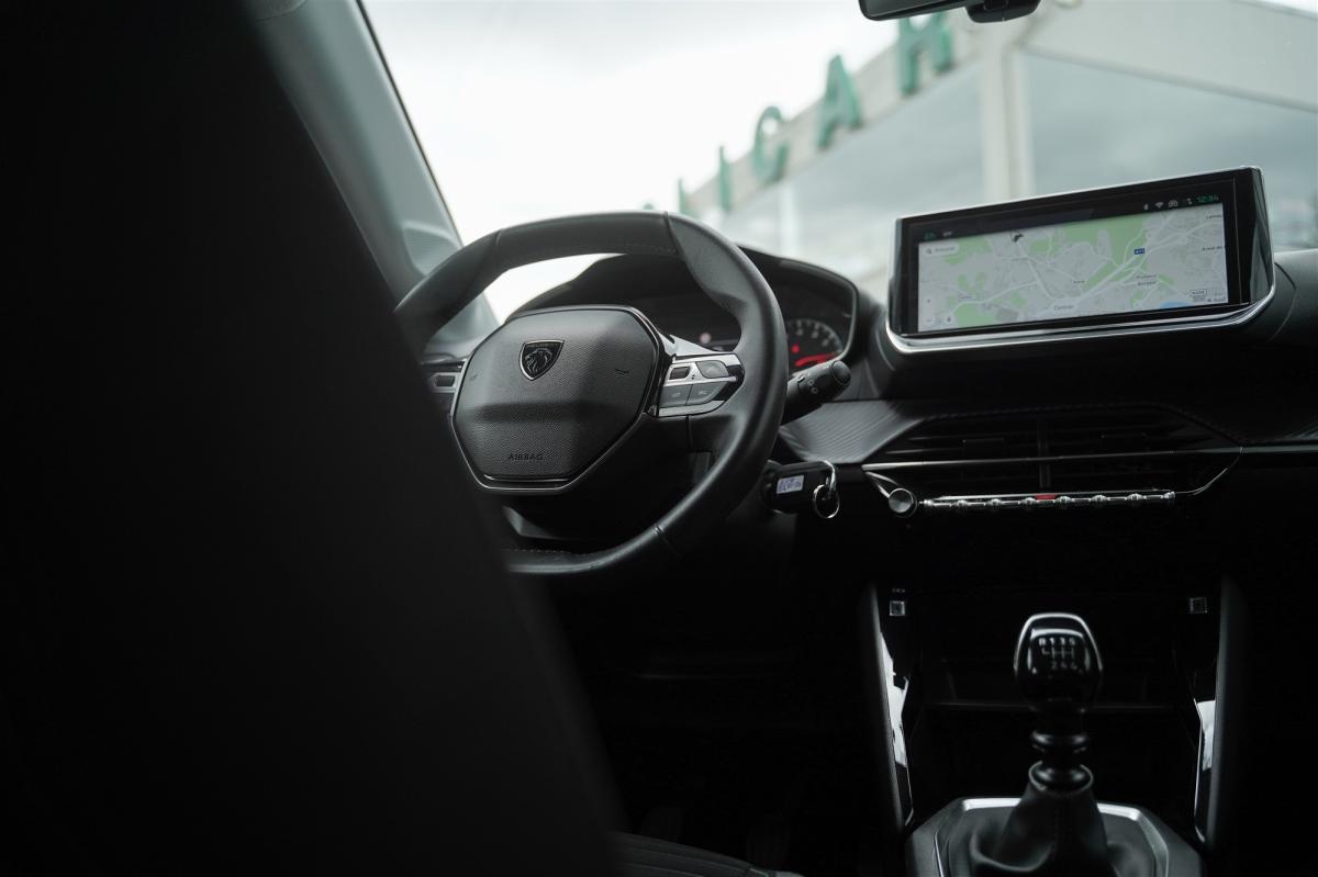 peugeot-208-2024-gasolina-1199cc