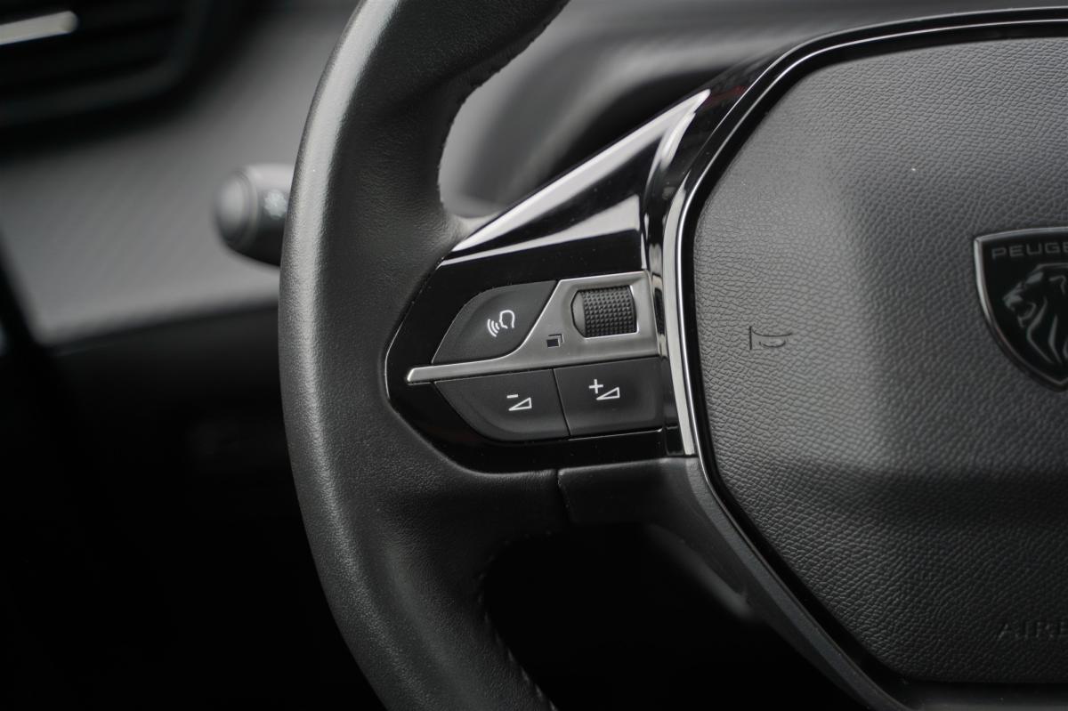 peugeot-208-2024-gasolina-1199cc